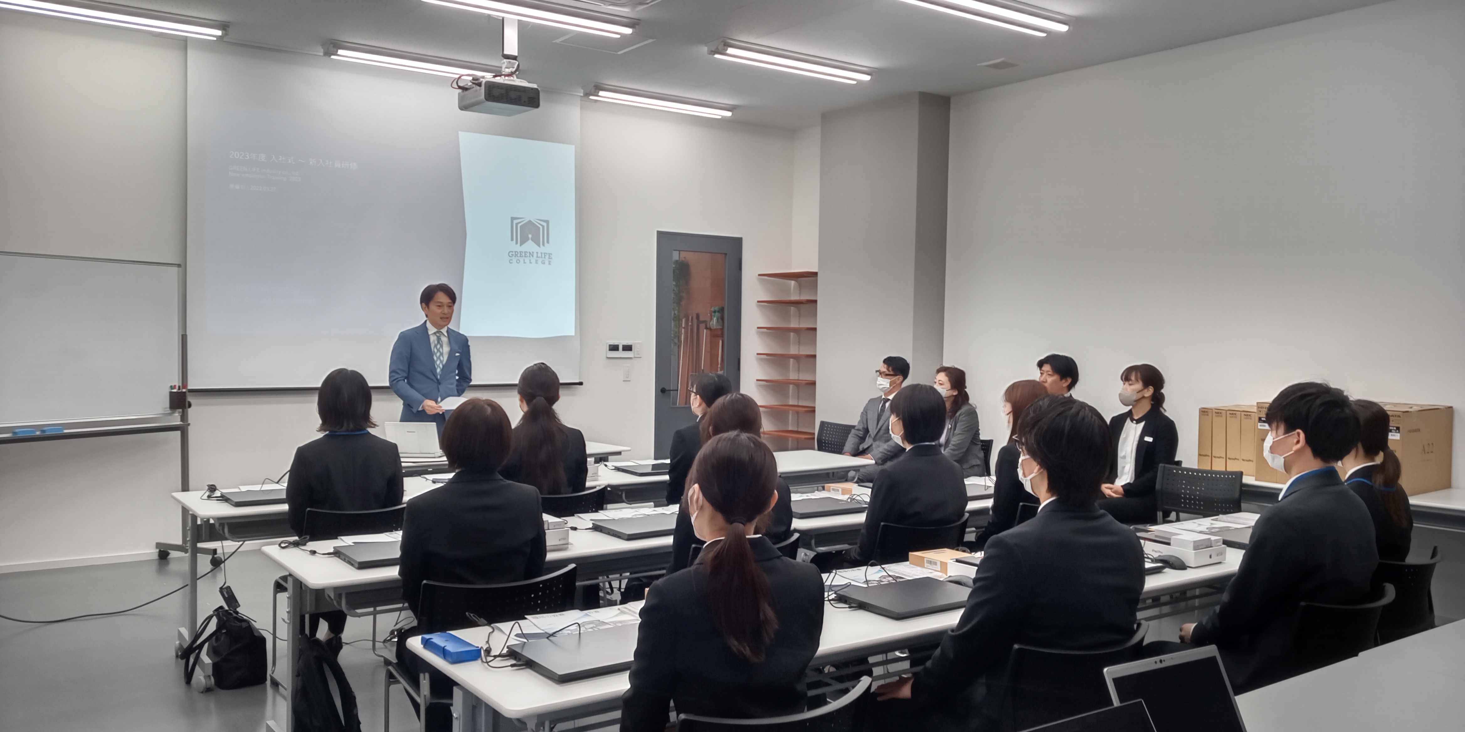 グリーンライフ産業の入社式